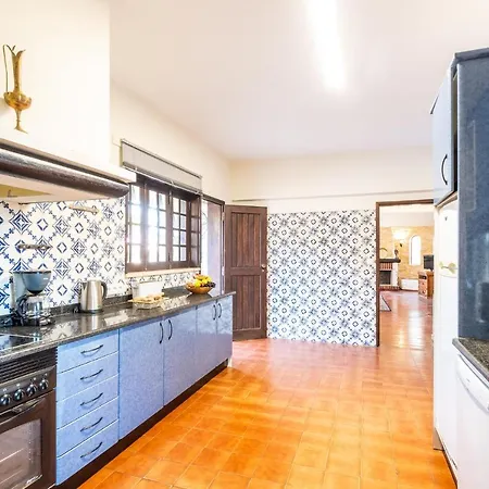 Royal Sandals By Algarve Vacation