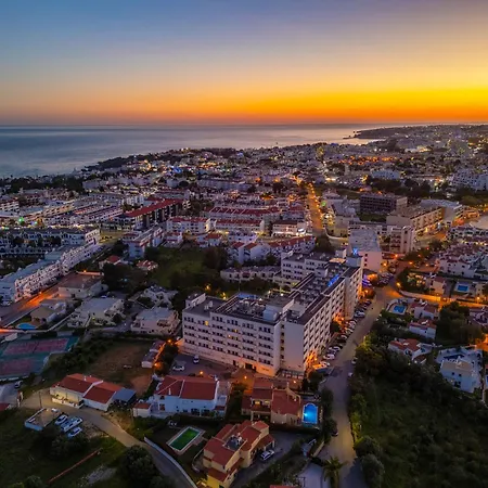 Royal Sandals - Com Bbq E Piscina Aquecivel Em Willa Albufeira